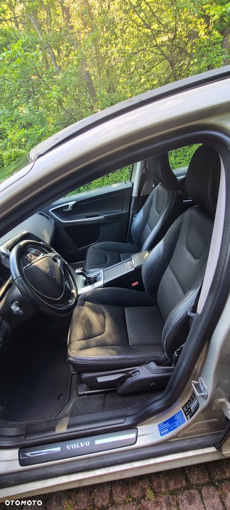 Volvo XC 60 D3 Momentum - 7