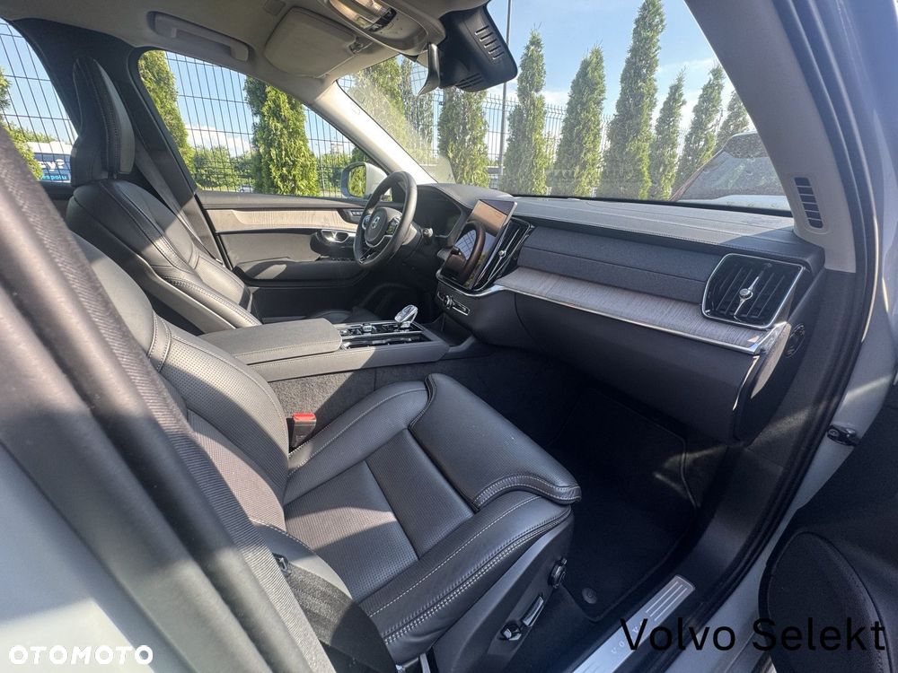 Volvo XC 90 - 32