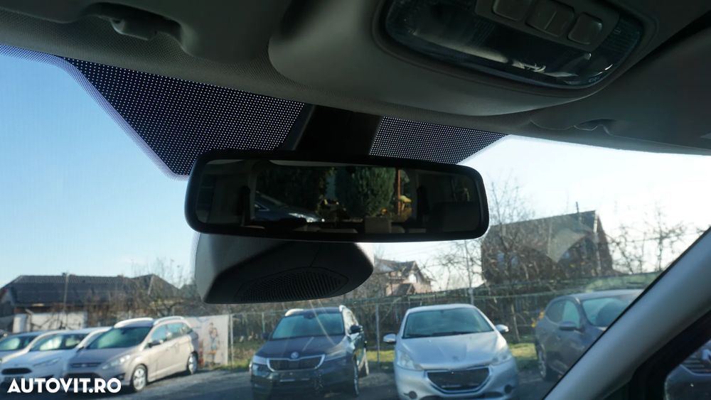 Ford Tourneo Connect Grand 1.5 TDCi Start/Stop Titanium - 32