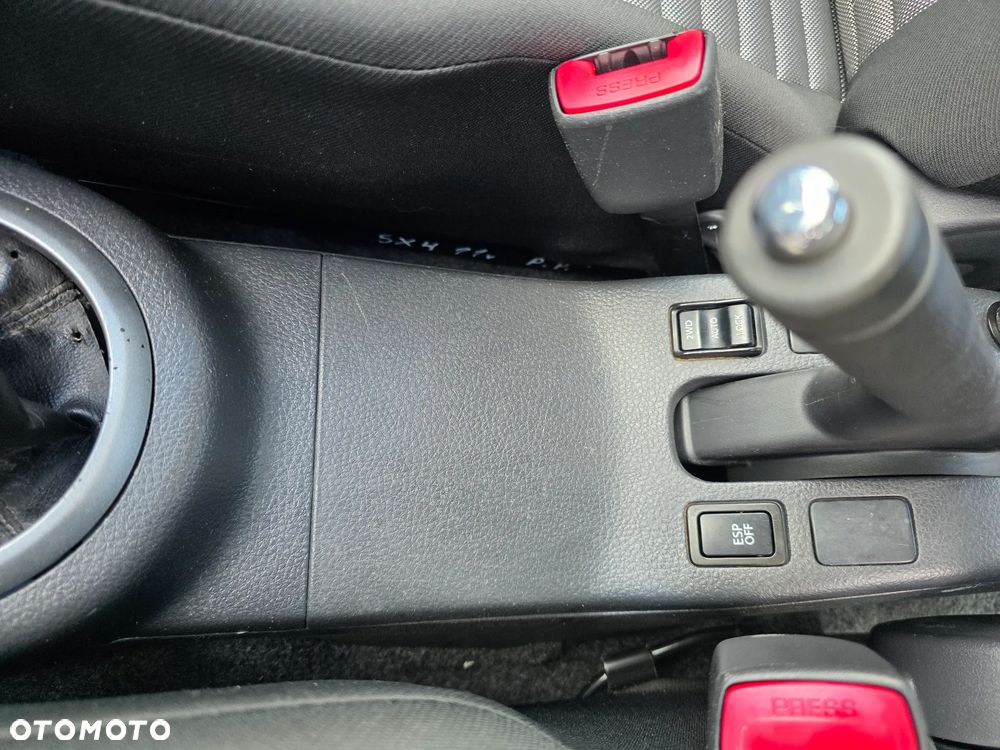 Suzuki SX4 1.6 VVT 4x4 Comfort - 8