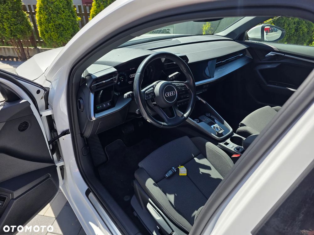 Audi A3 Sportback - 16