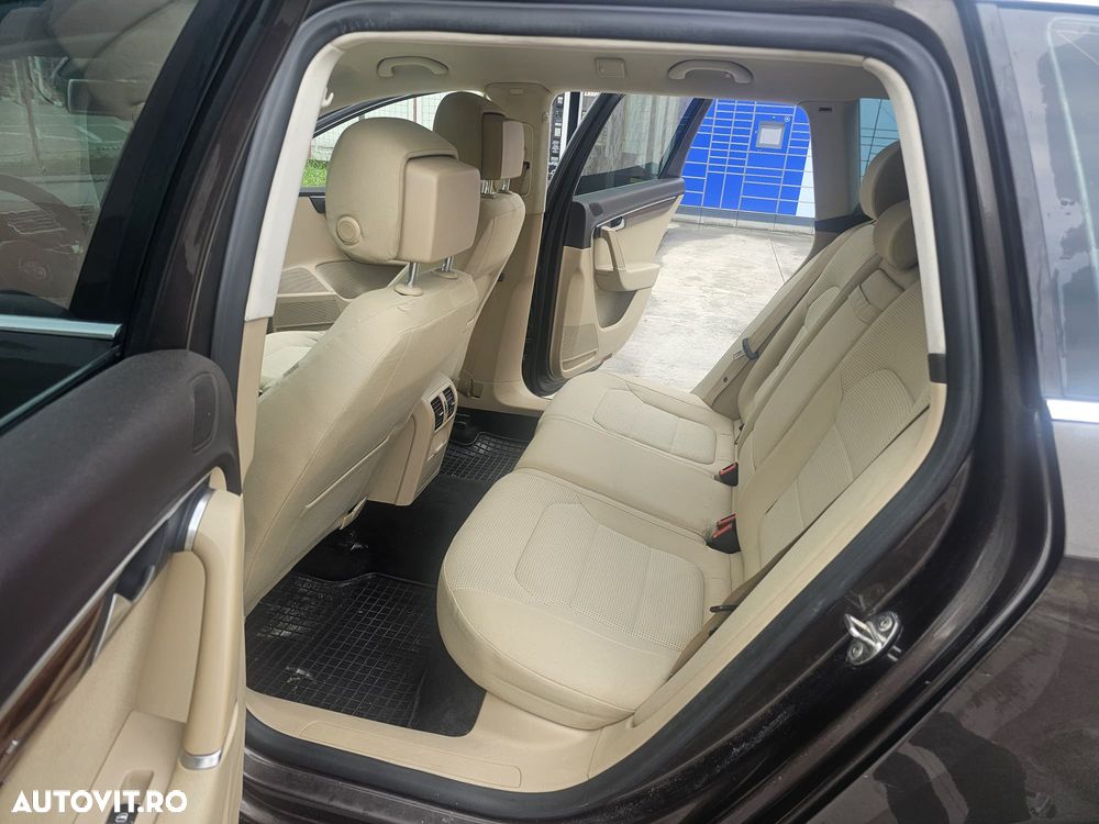 Volkswagen Passat 2.0 TDI BlueMotion Technology Comfortline DSG - 15