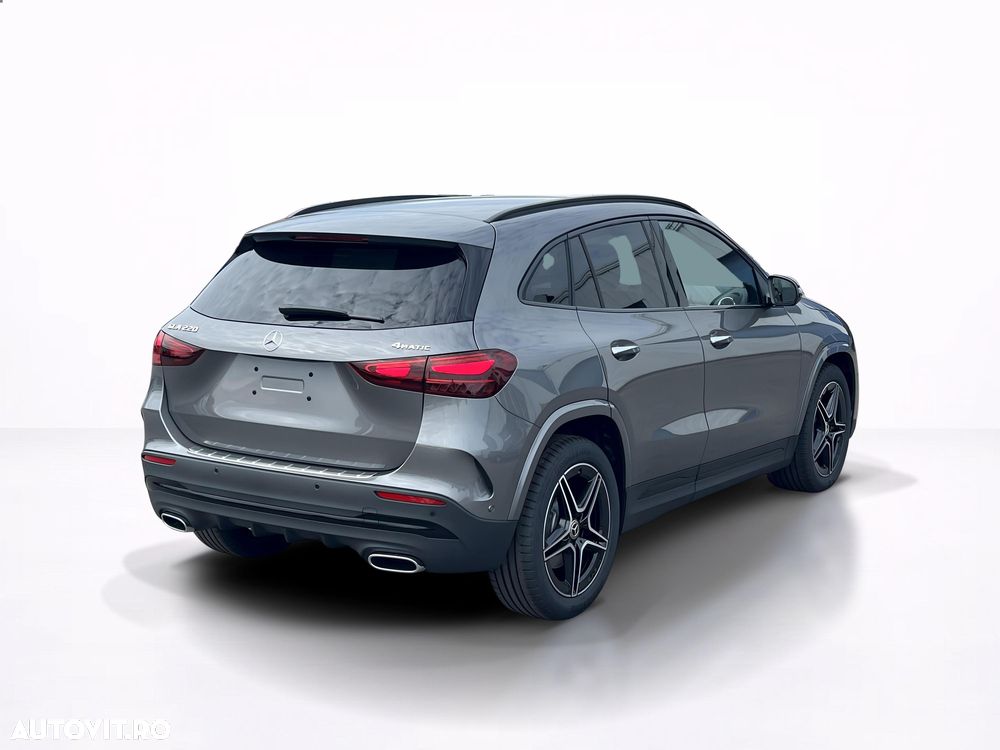Mercedes-Benz GLA 220 4MATIC MHEV - 5