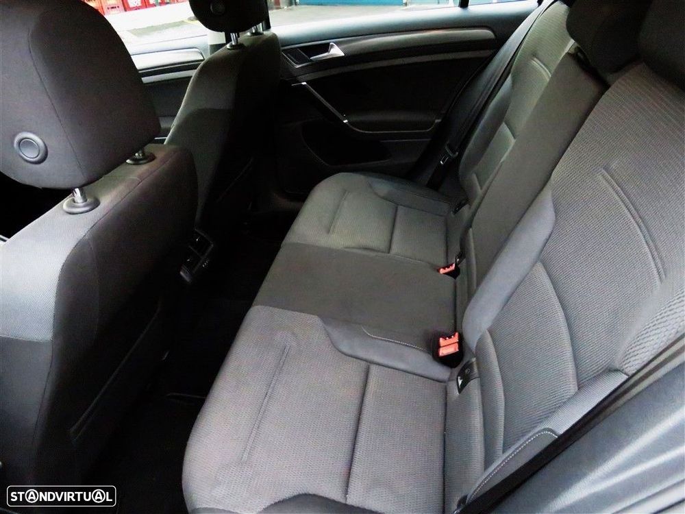 VW Golf Variant 1.6 TDi Confortline - 8