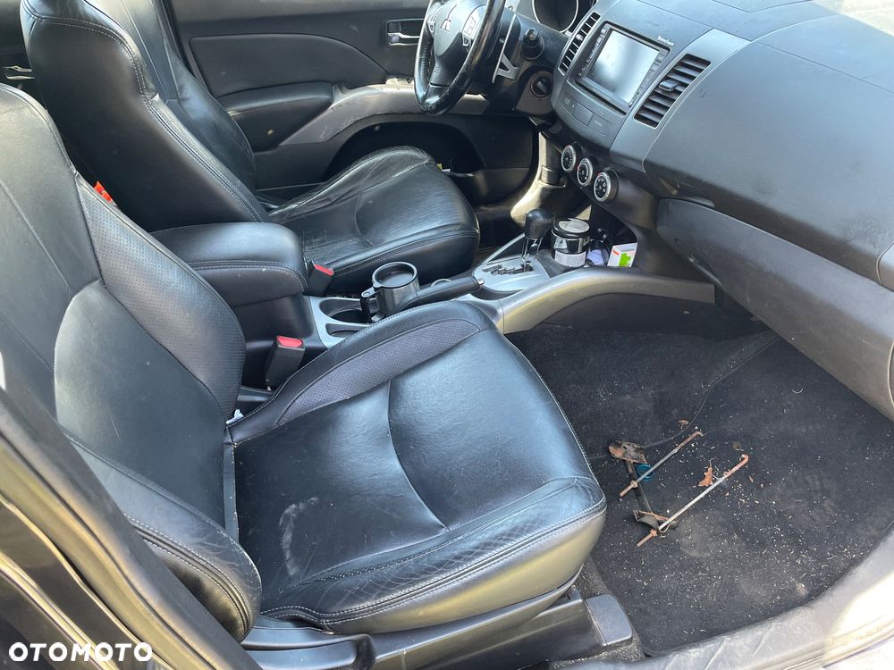 Mitsubishi Outlander 2.4 4WD CVT Intense - 15