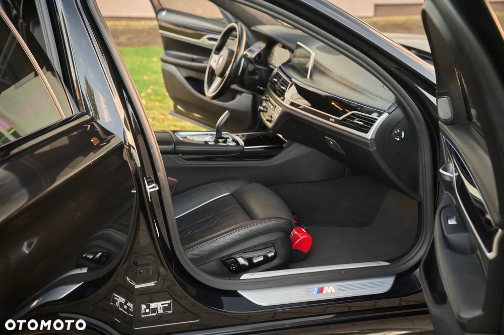 BMW Seria 7 740d xDrive mHEV sport - 21