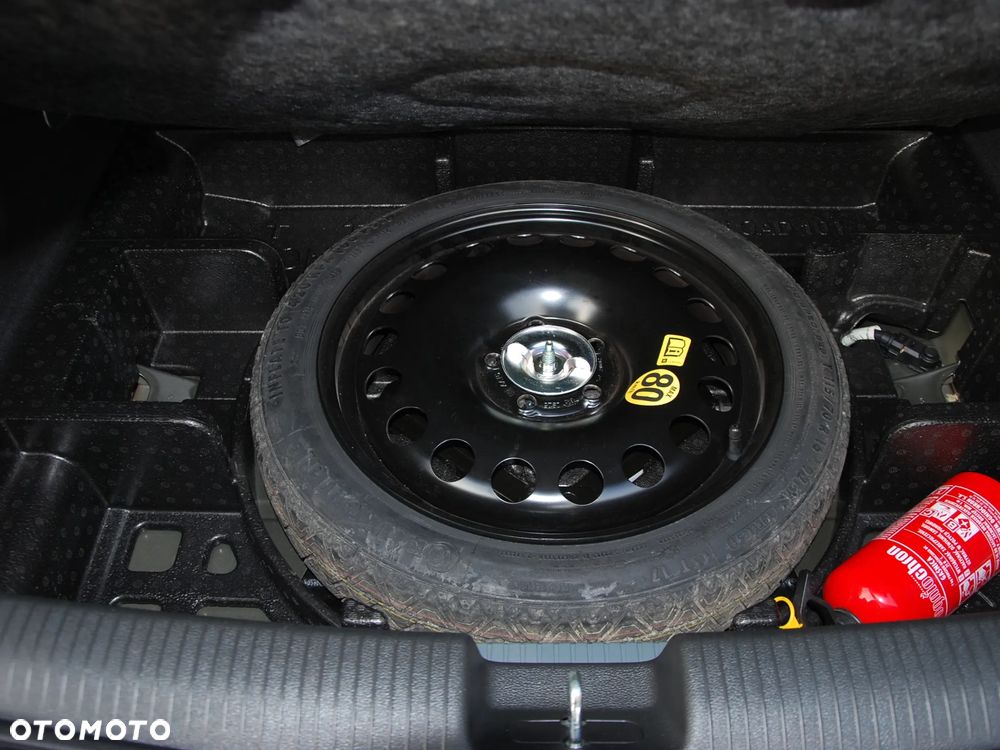 Opel Astra 1.4 T Enjoy S&S - 35