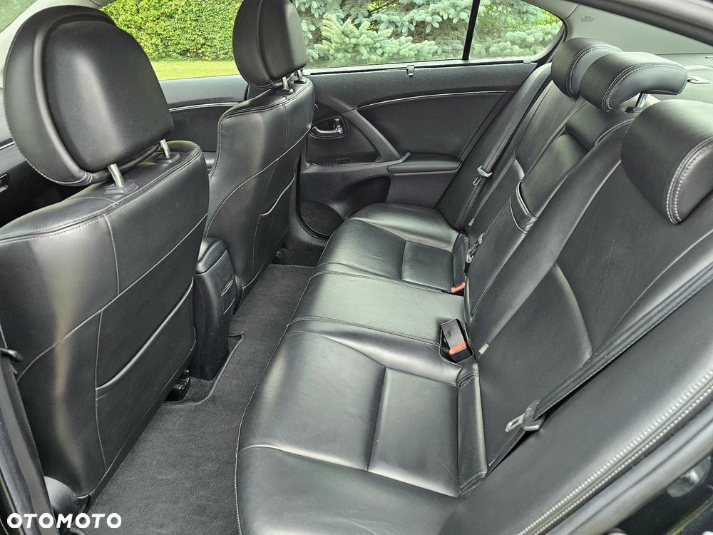 Toyota Avensis 2.0 Prestige NAVI - 11