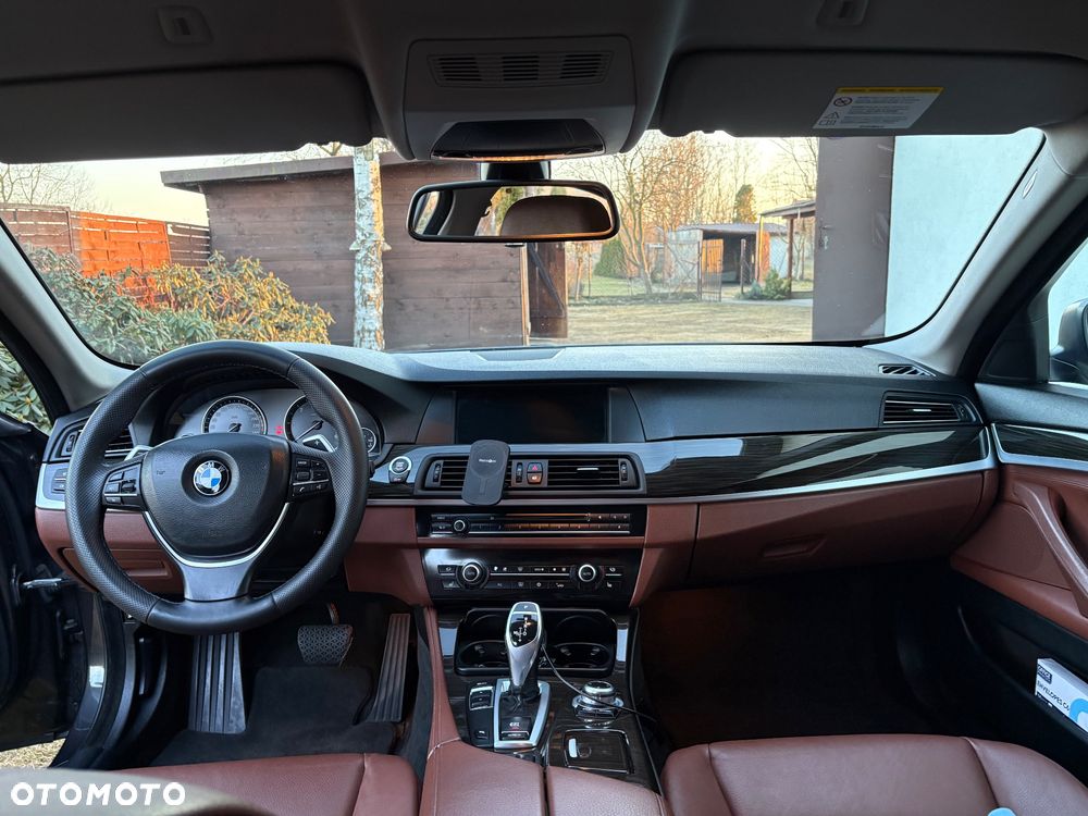 BMW Seria 5 525d - 18