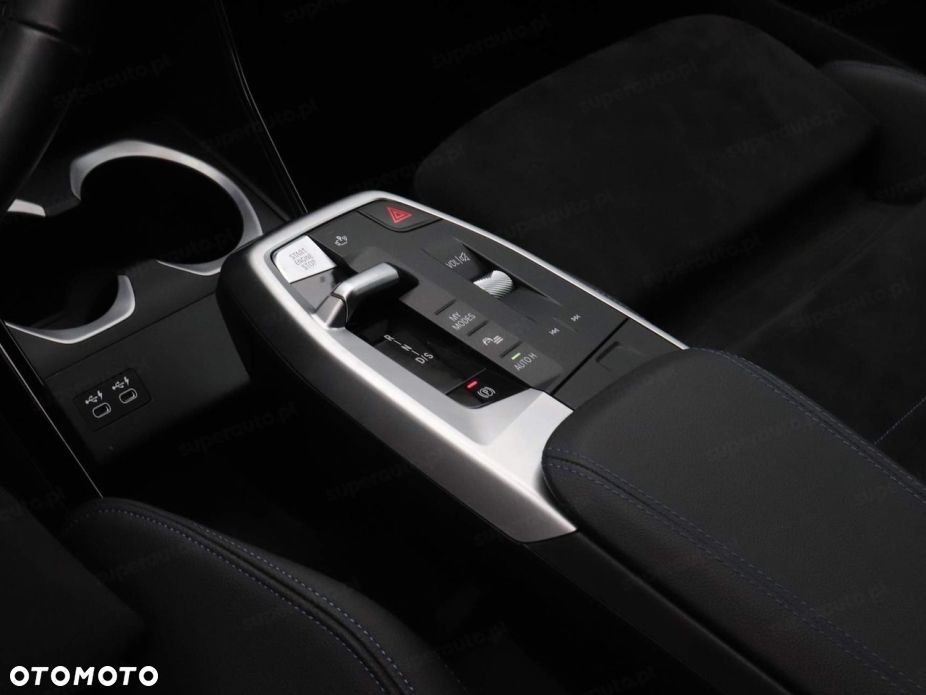 BMW X1 sDrive18i M Sport - 12