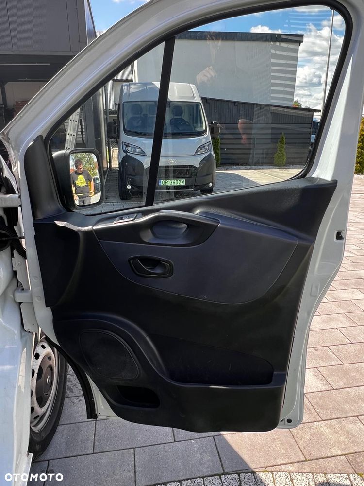 Opel Vivaro - 9
