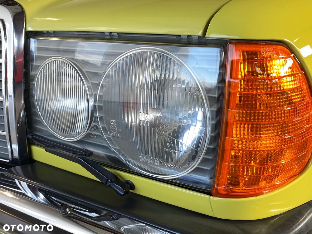 Mercedes-Benz W123 - 27