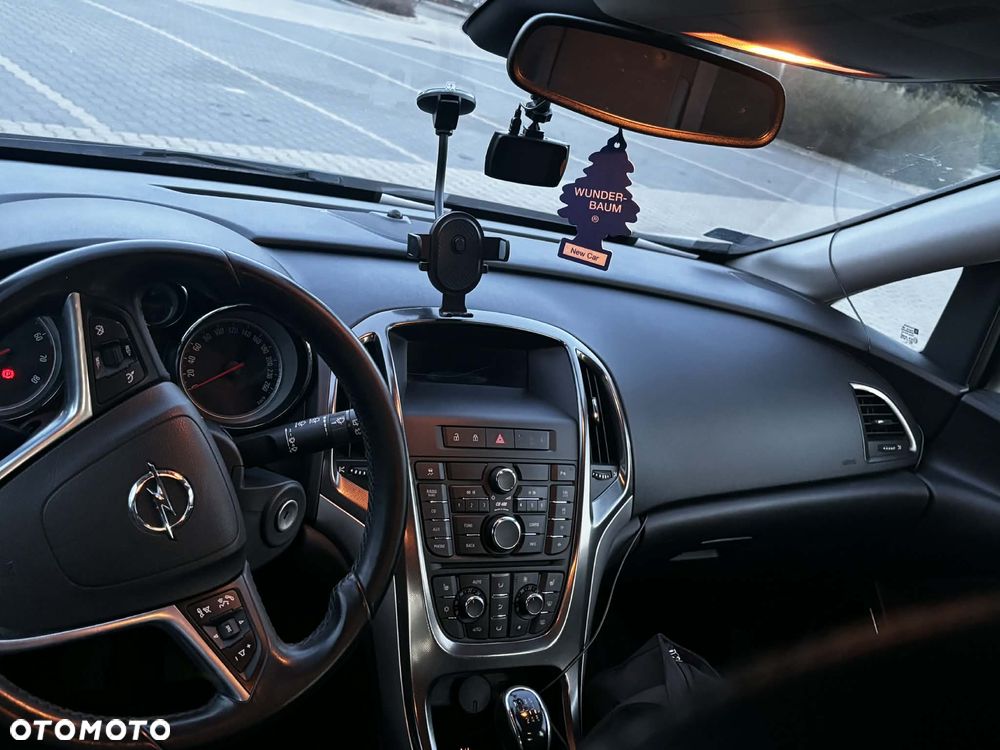 Opel Astra 1.4 T Enjoy S&S - 13