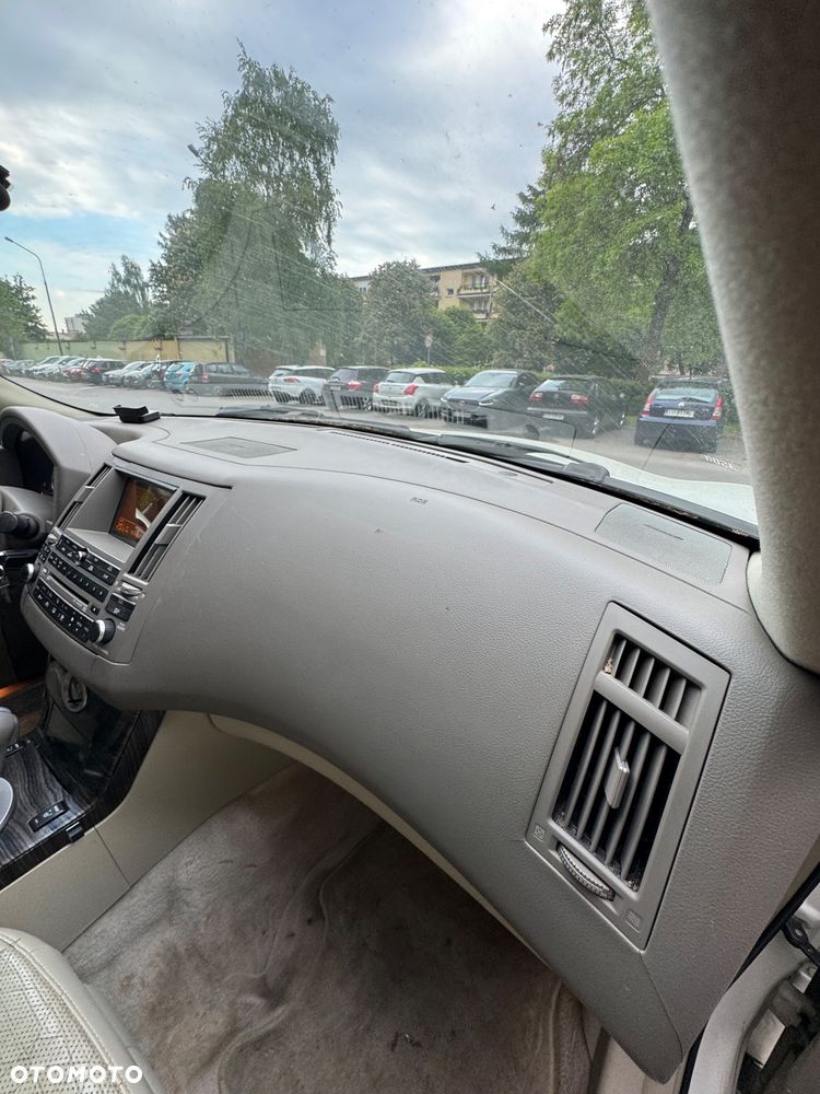 Infiniti FX - 18