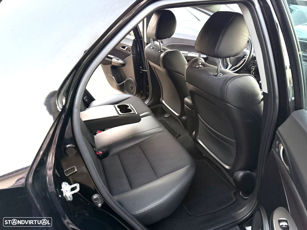 Honda Civic 1.4 i-VTEC Elegance - 52