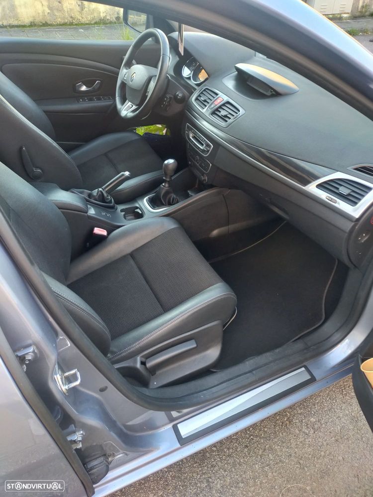 Renault Mégane 1.5 dCi Dynamique S - 13