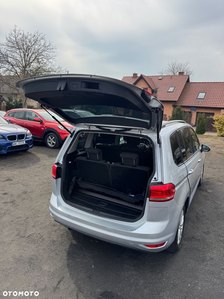 Volkswagen Touran 1.5 TSI ACT OPF Trendline - 18