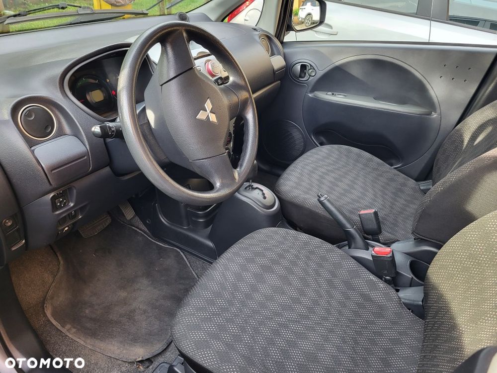 Mitsubishi i-MiEV Standard - 15