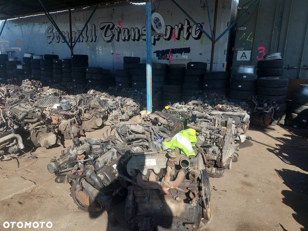 SILNIK DIESEL POMPA WTRYSKI RENAULT TRAFIC I 2.5 D 8140.67 0460404099 - 9