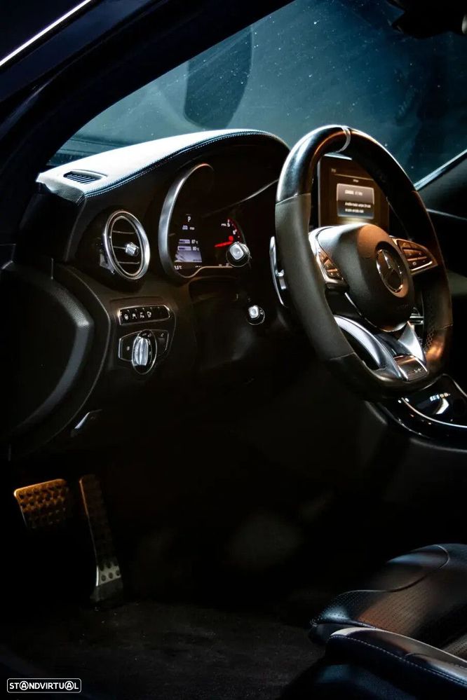 Mercedes-Benz C 63 AMG S - 34