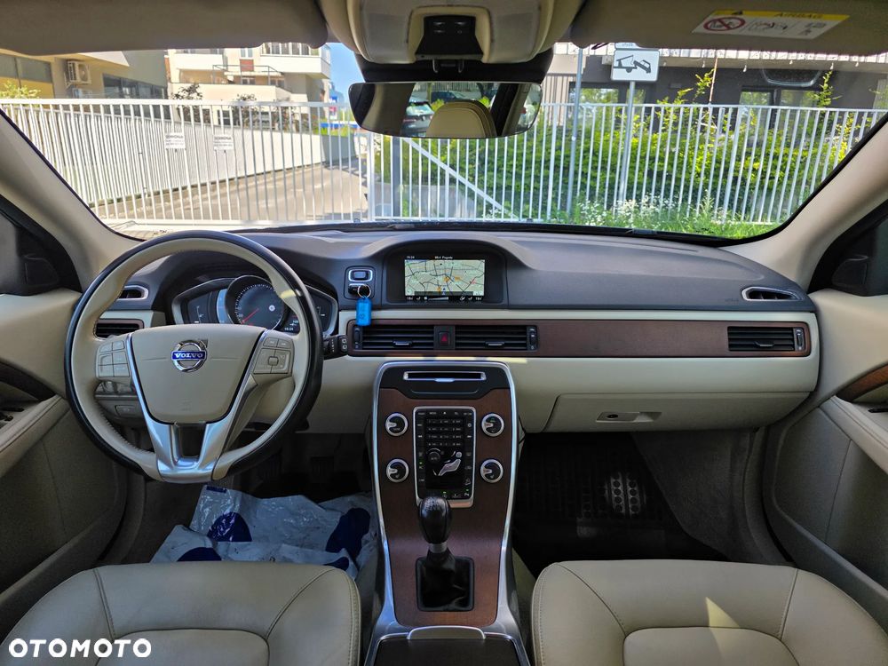 Volvo XC 70 D4 AWD Summum - 9