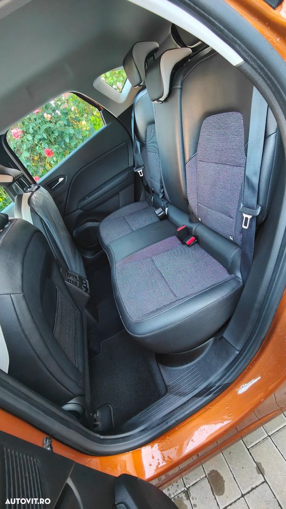 Renault Captur TCe EDC FAP Intens - 8