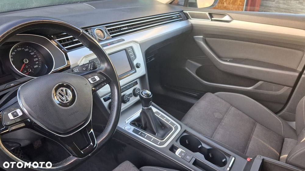 Volkswagen Passat 1.6 TDI (BlueMotion Technology) Comfortline - 7