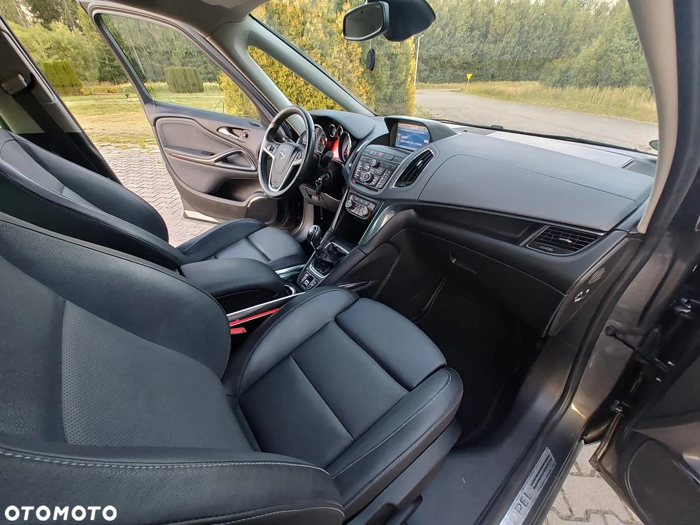 Opel Zafira Tourer 2.0 CDTI Selection - 28