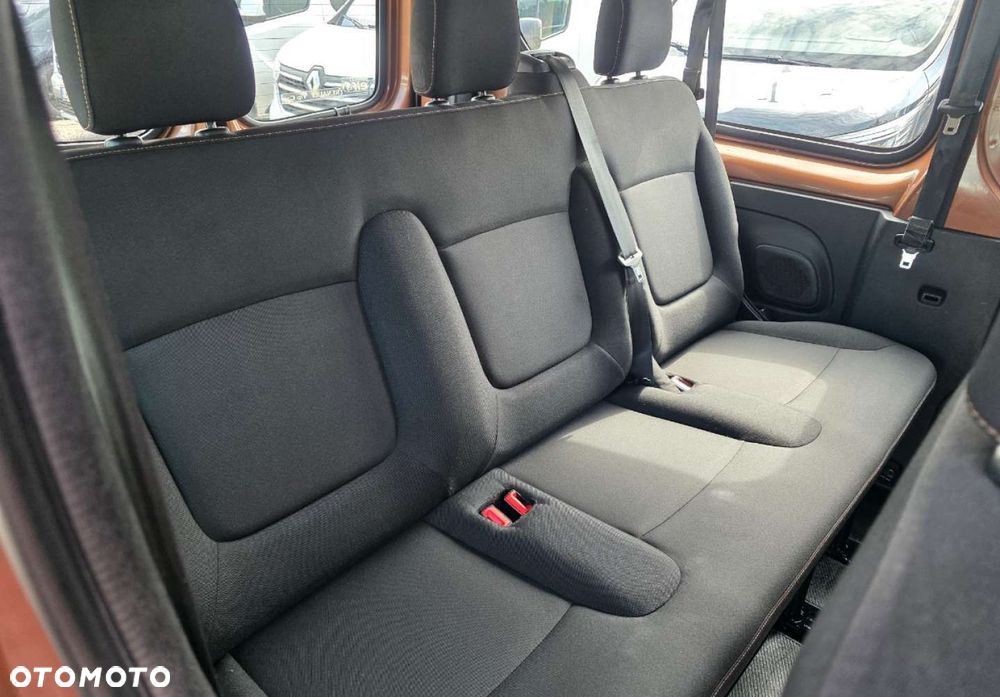 Renault Trafic - 26
