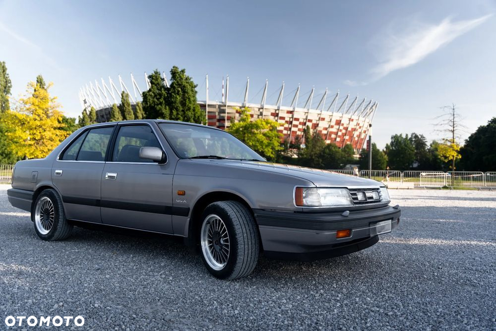 Mazda 929 3.0 GLX SR - 3