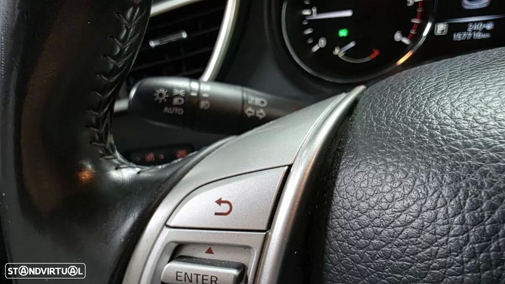 Nissan Qashqai 1.6 dCi N-Connecta 18 Xtronic - 13