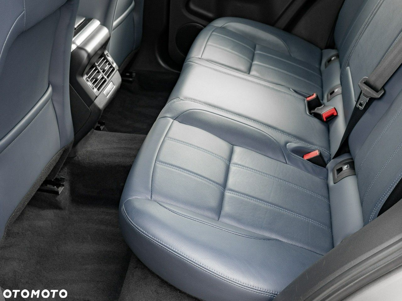 Land Rover Range Rover Evoque - 27