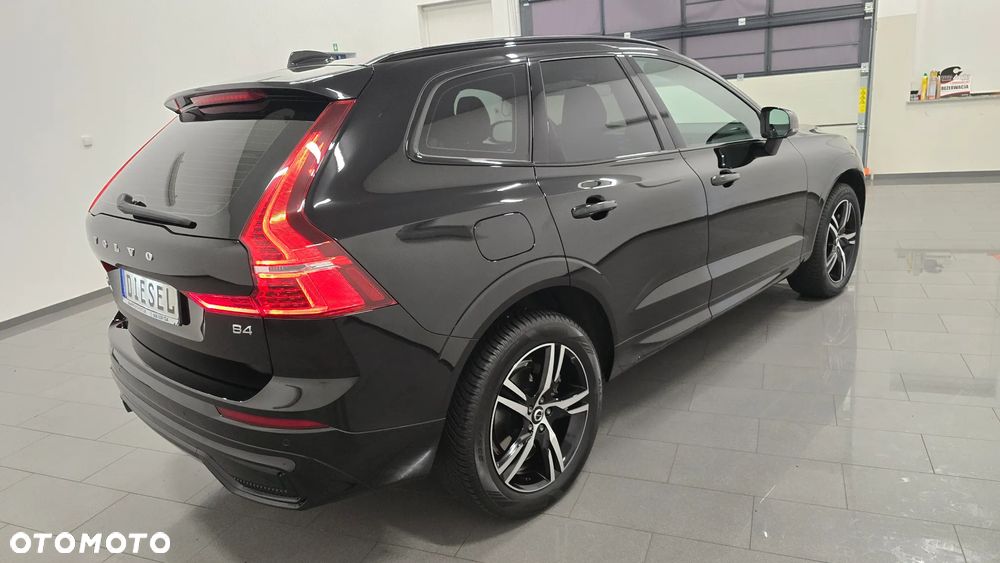 Volvo XC 60 B4 D Ultimate Dark - 3