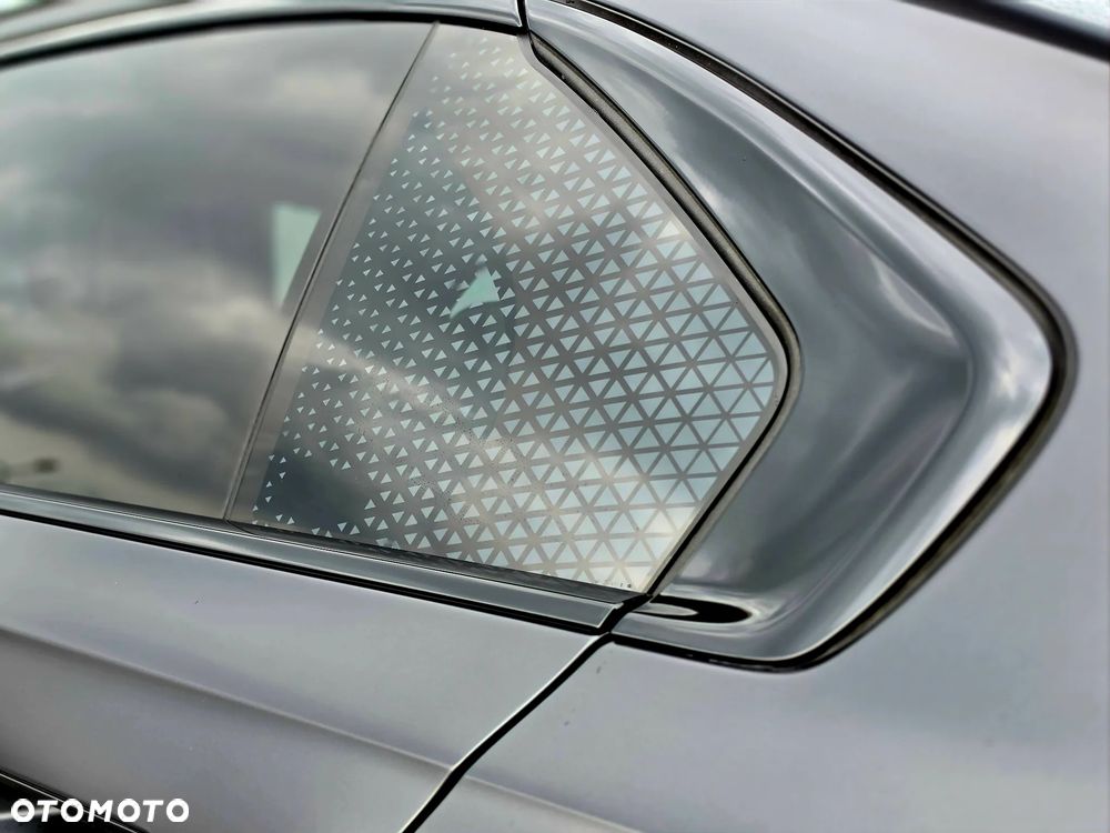 BMW Seria 7 740 xDrive - 16
