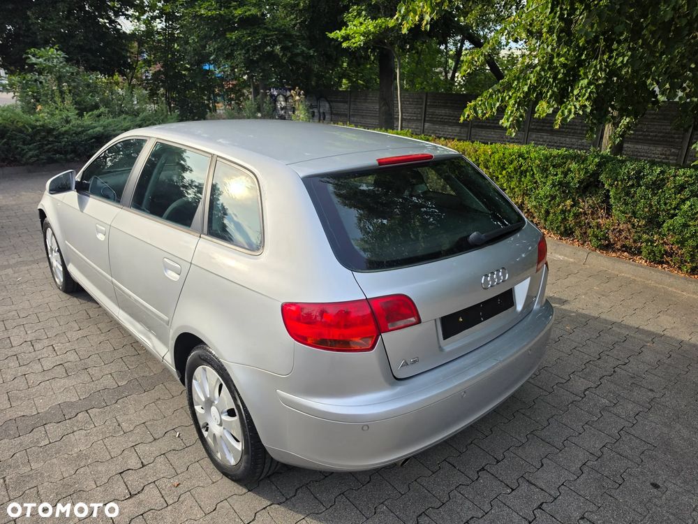Audi A3 Sportback 1.6 Ambiente Tiptr - 8