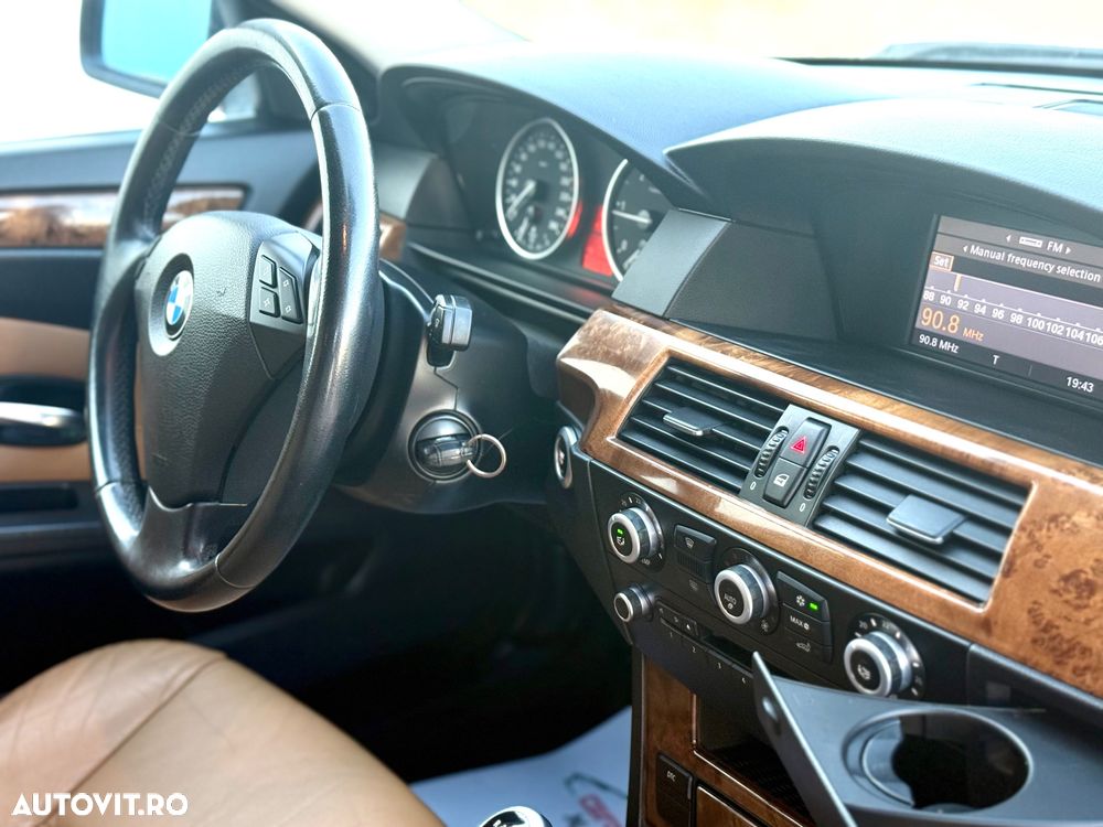 BMW Seria 5 520d - 9