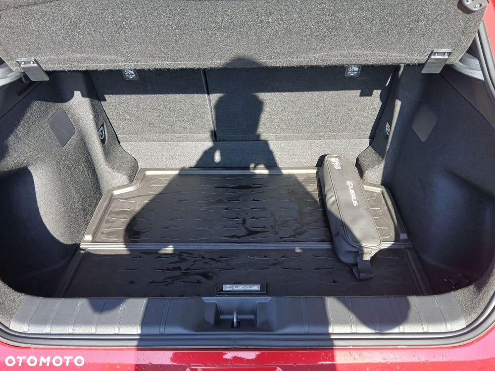 Lexus LBX 1.5 Hybrid Cool - 39