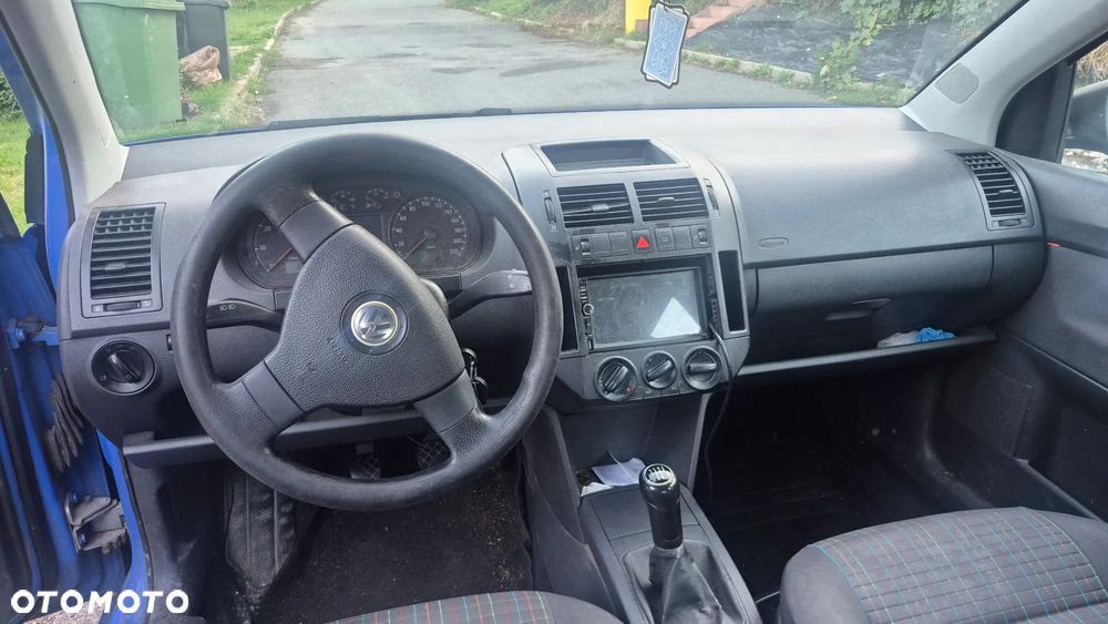 Volkswagen Polo 1.2 Entry - 6