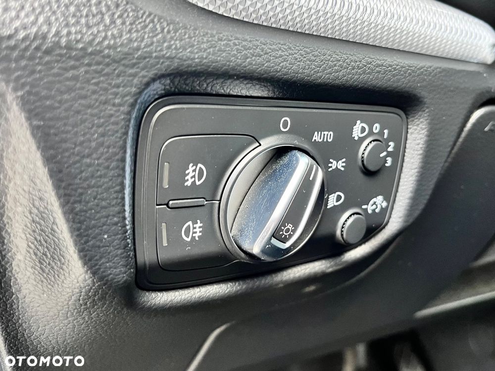 Audi A3 Sportback 1.6 TDI S tronic Attraction - 18