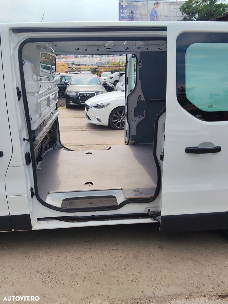 Renault Trafic - 10