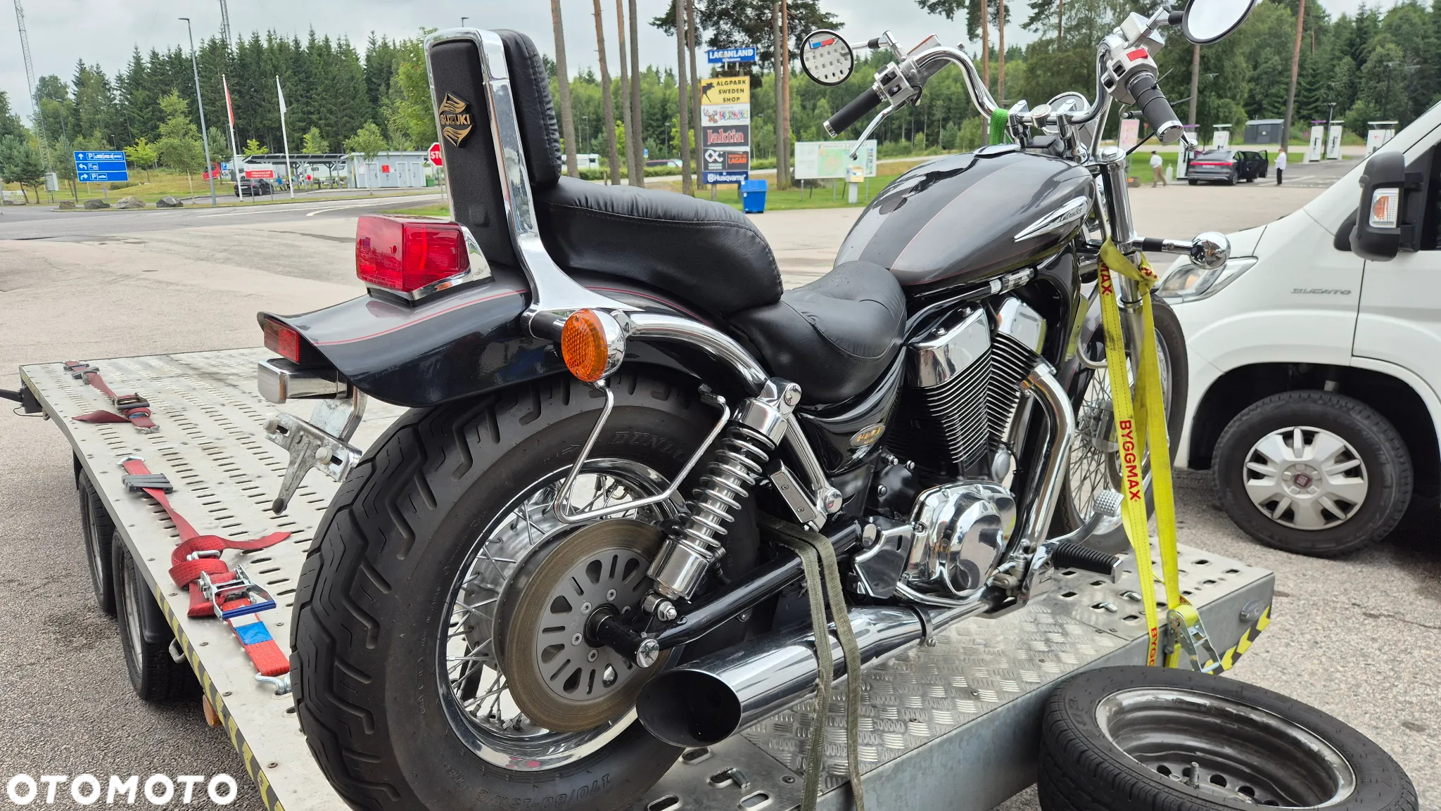 Suzuki Intruder - 37
