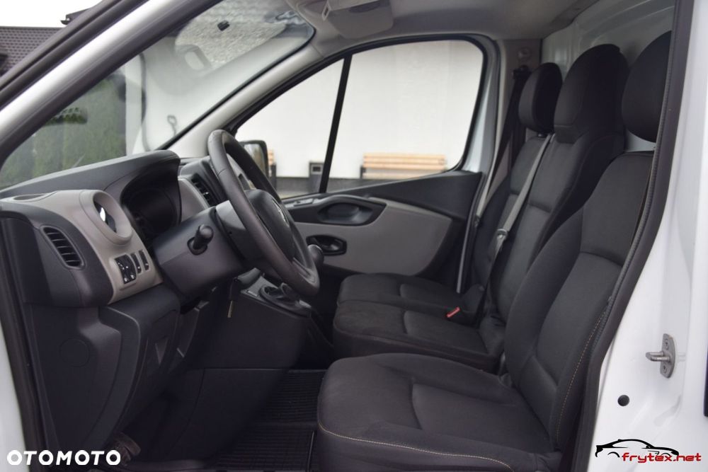 Renault Trafic - 17
