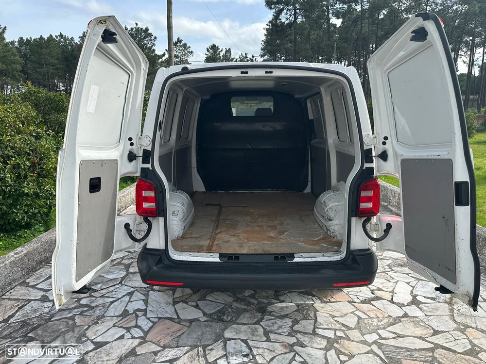 VW TRANSPORTER 2.0 TDI  IVA DESCRIMINADO - 24