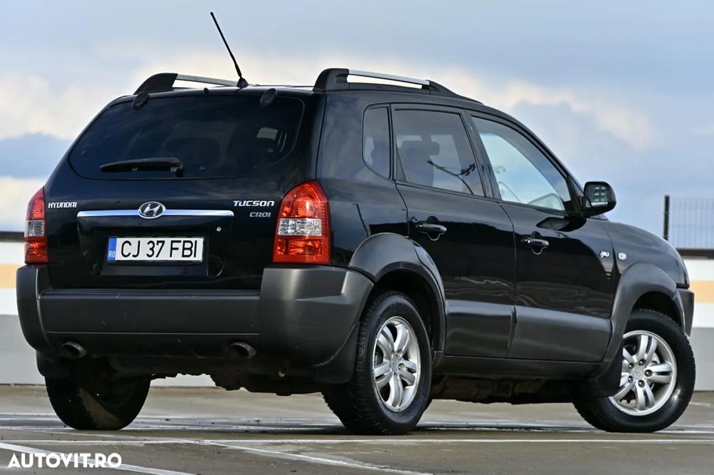 Hyundai Tucson 2.0 CRDI VGT GLS 4WD STD - 3