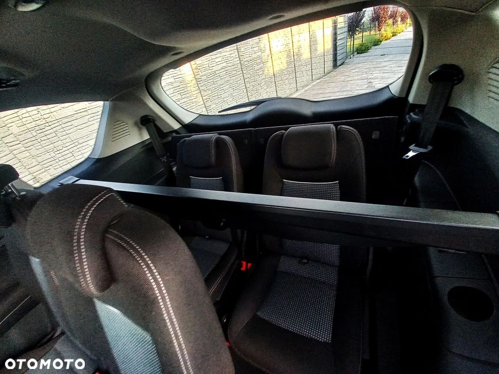 Ford S-Max 2.0 TDCi DPF Titanium X - 13