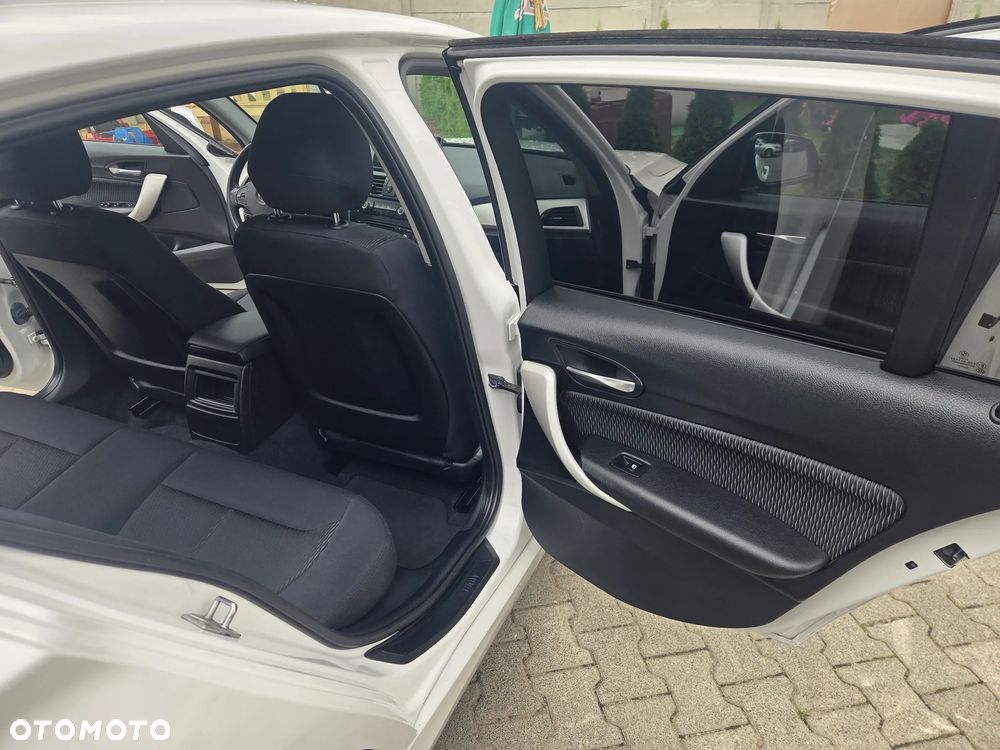 BMW Seria 1 116d DPF Edition Sport - 27