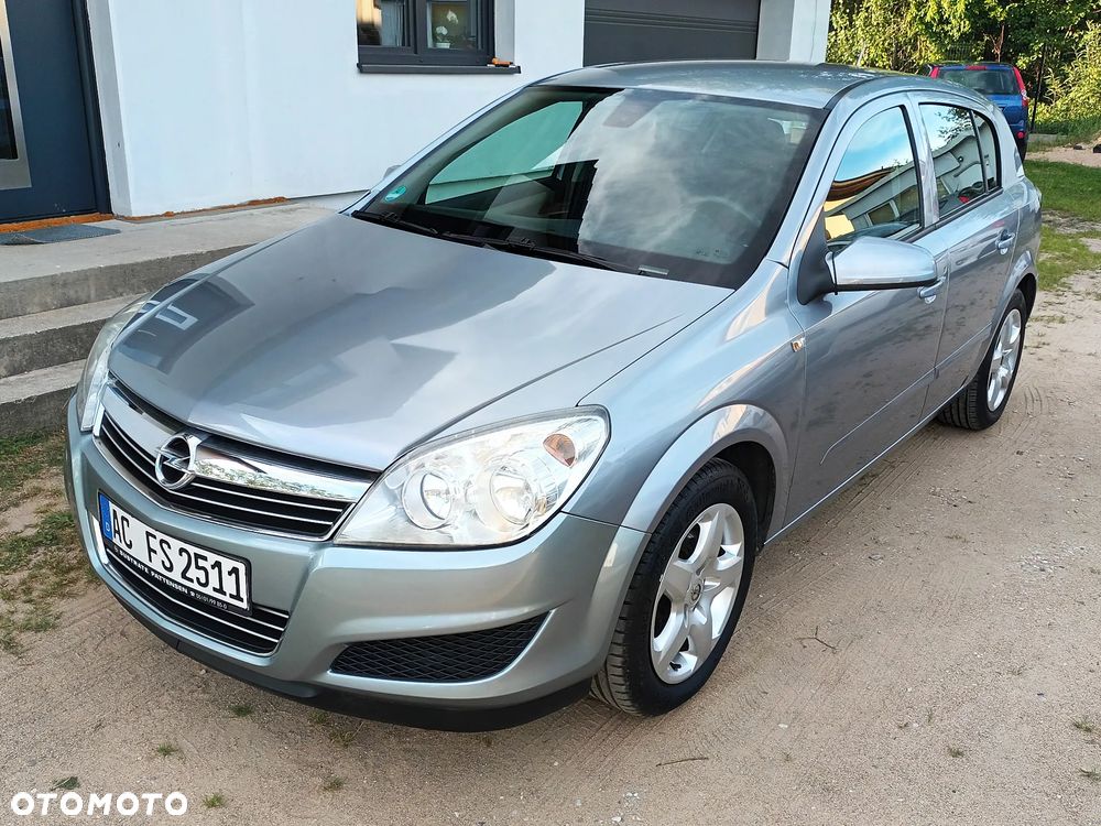 Opel Astra 1.6 Edition Plus - 1