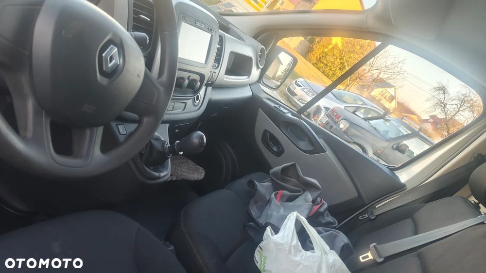 Renault Trafic - 6
