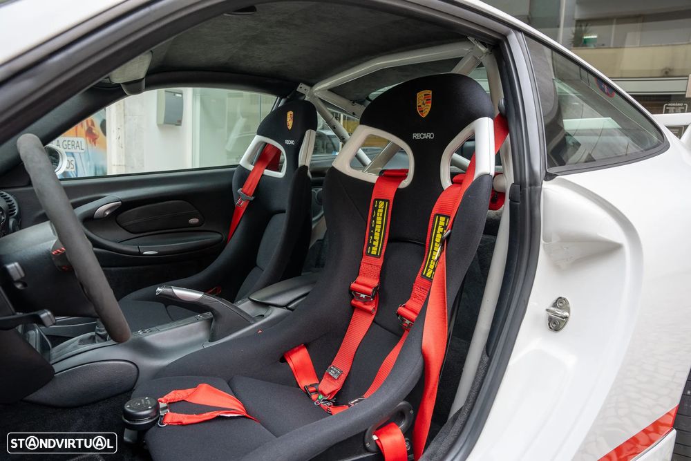 Porsche 911 (996) GT3 - 8