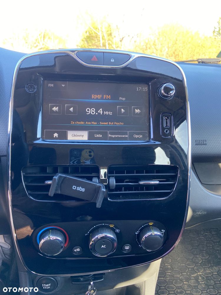 Renault Clio - 12